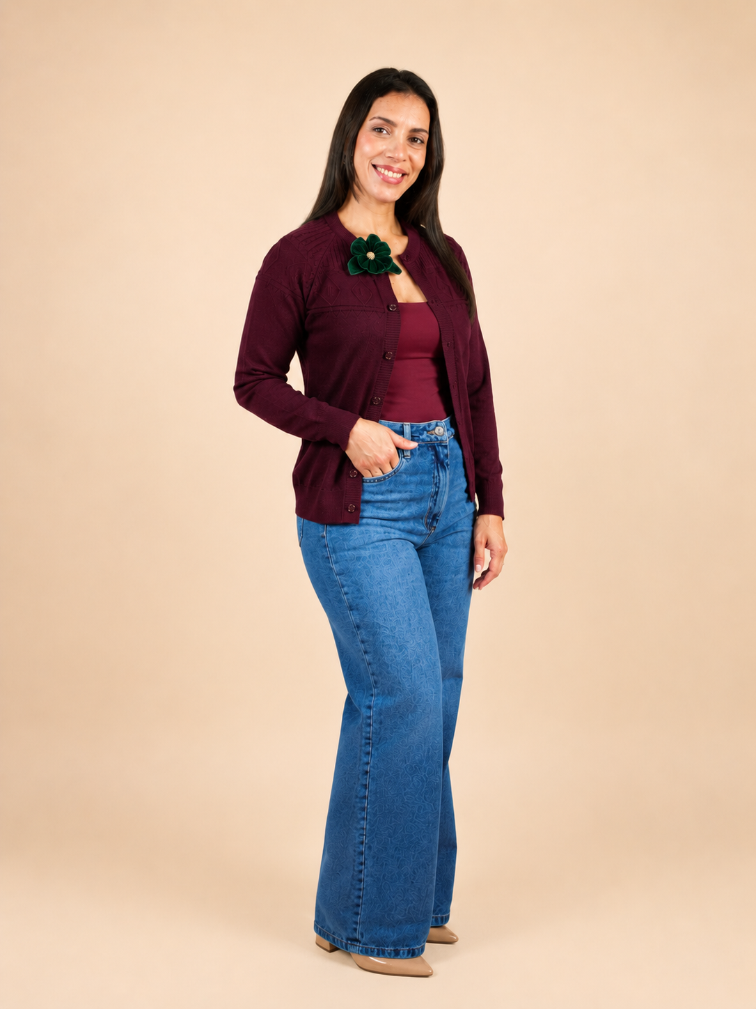 Cardigã de Tricô com Broche Floral