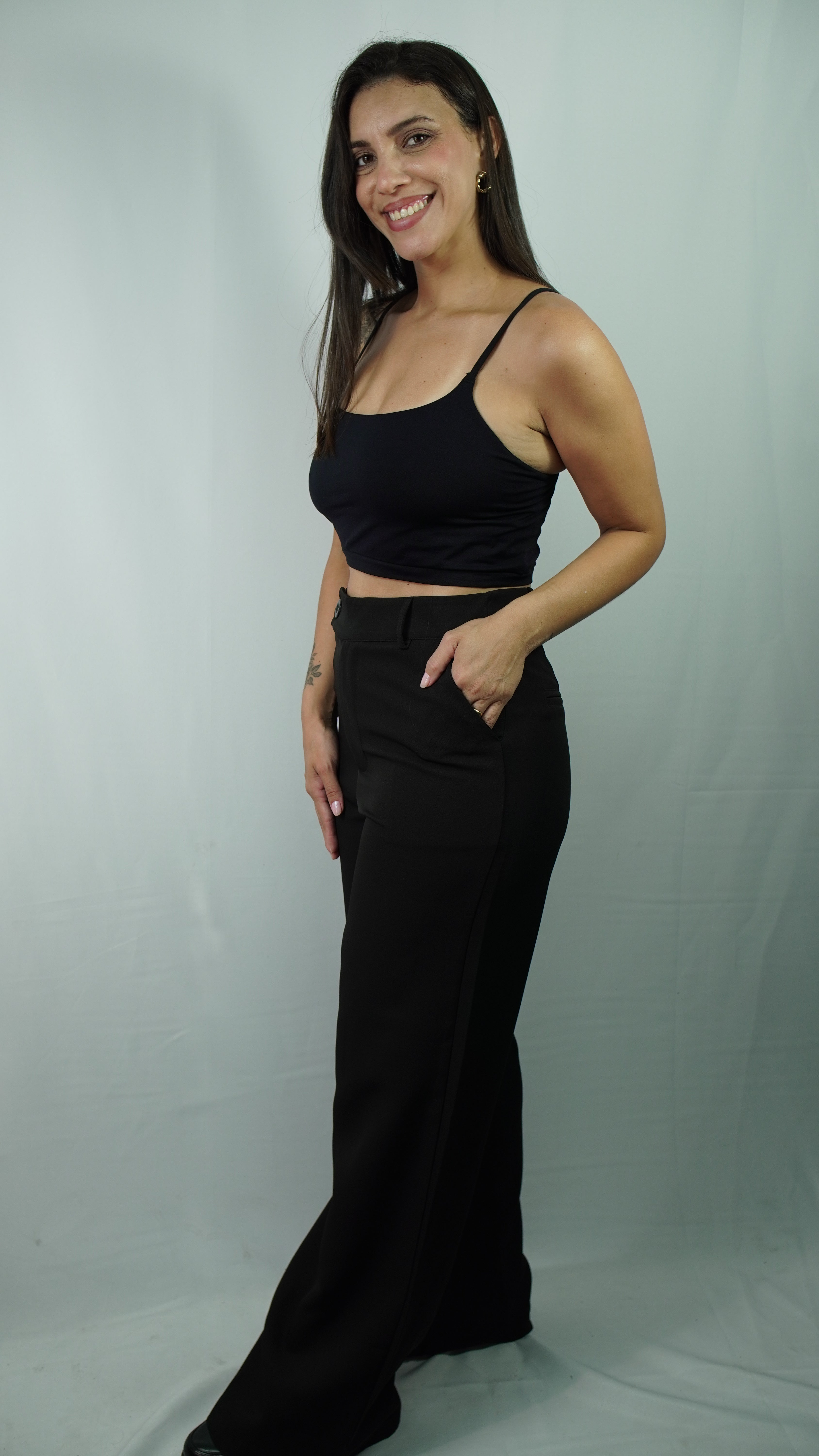 Conjunto Top Cropped e Calça Wide Leg