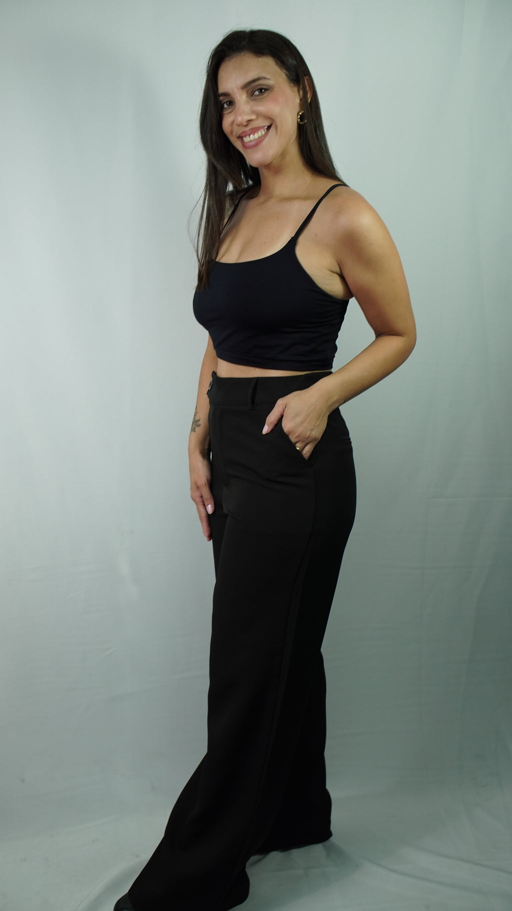 Conjunto Top Cropped e Calça Wide Leg
